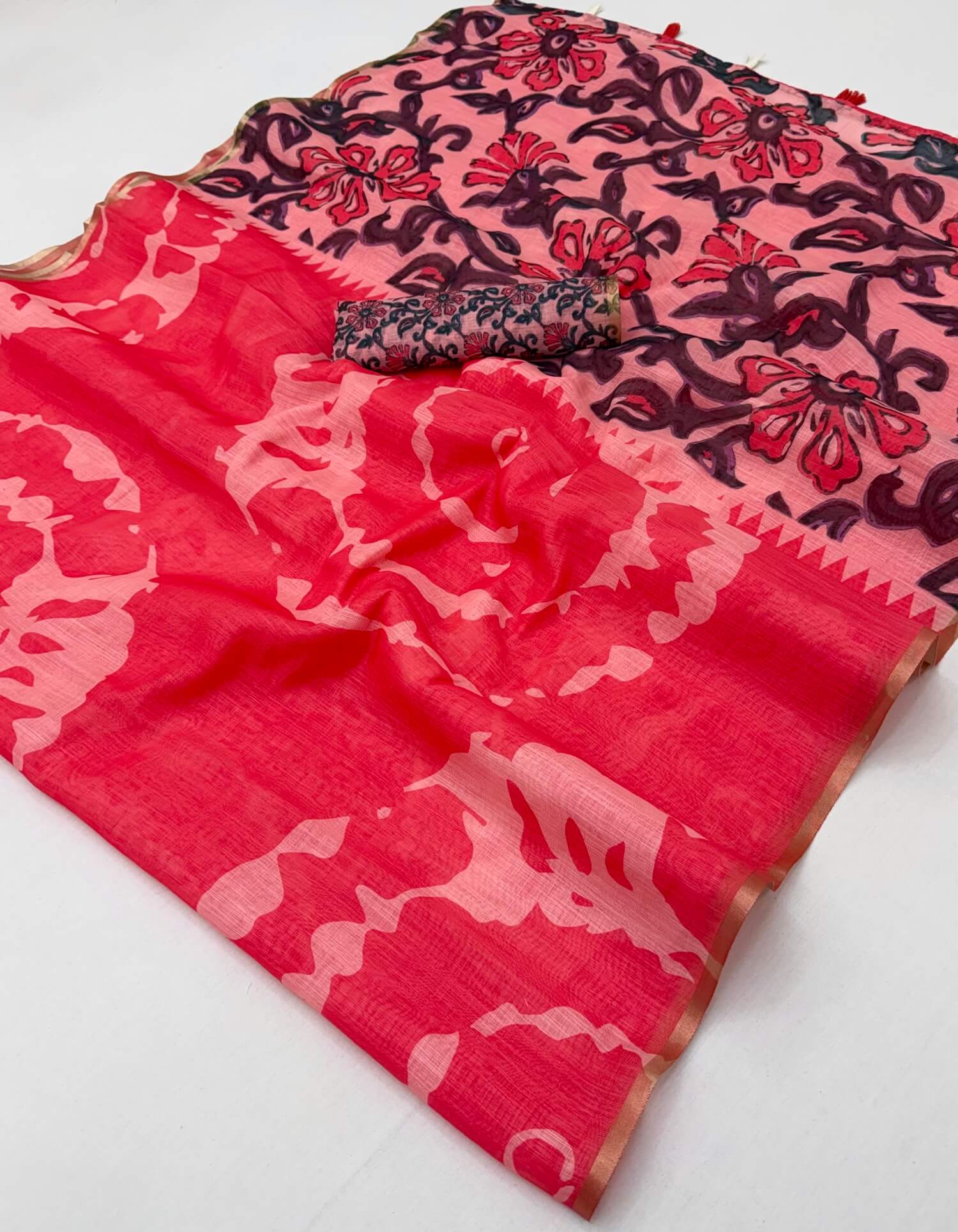 Whimsical Pink Printed Cotton Silk Saree With Hypnotic Blouse Piece