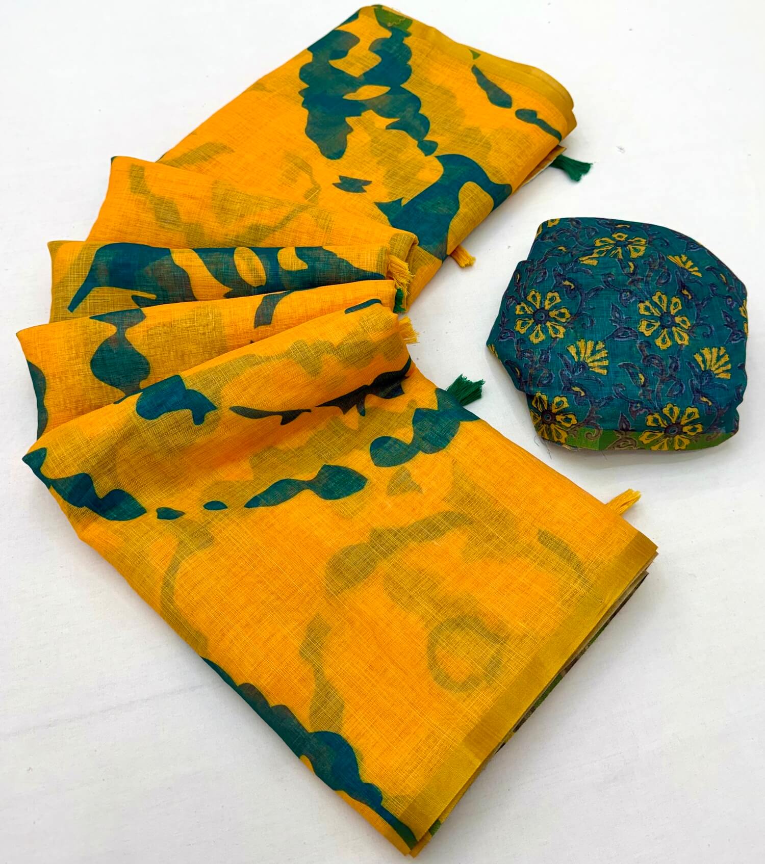 Panache Yellow Printed Cotton Silk Saree With Staring Blouse Piece