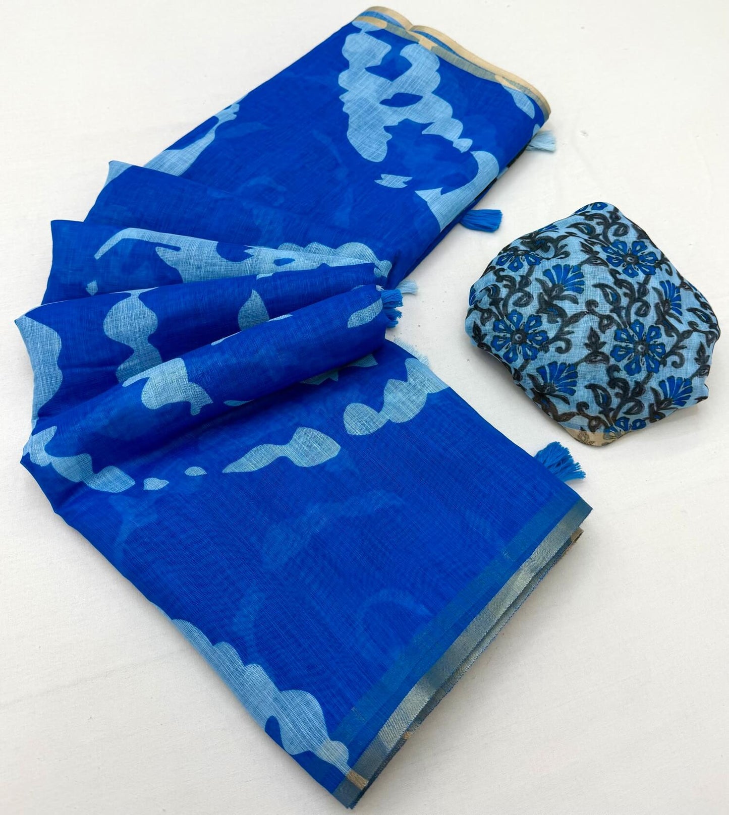 Twirling Royal Blue Printed Cotton Silk Saree With Piquant Blouse Piece