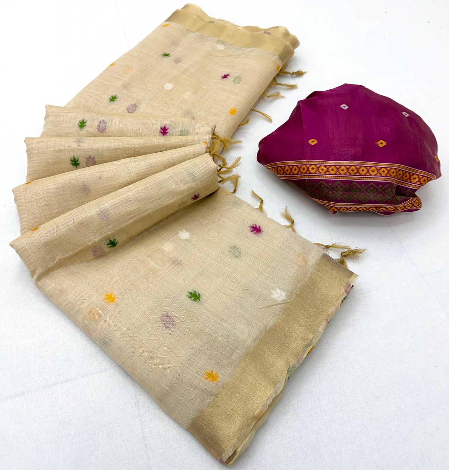 Elaborate Beige Pure Munga Cotton Silk Saree With Unequalled Blouse Piece