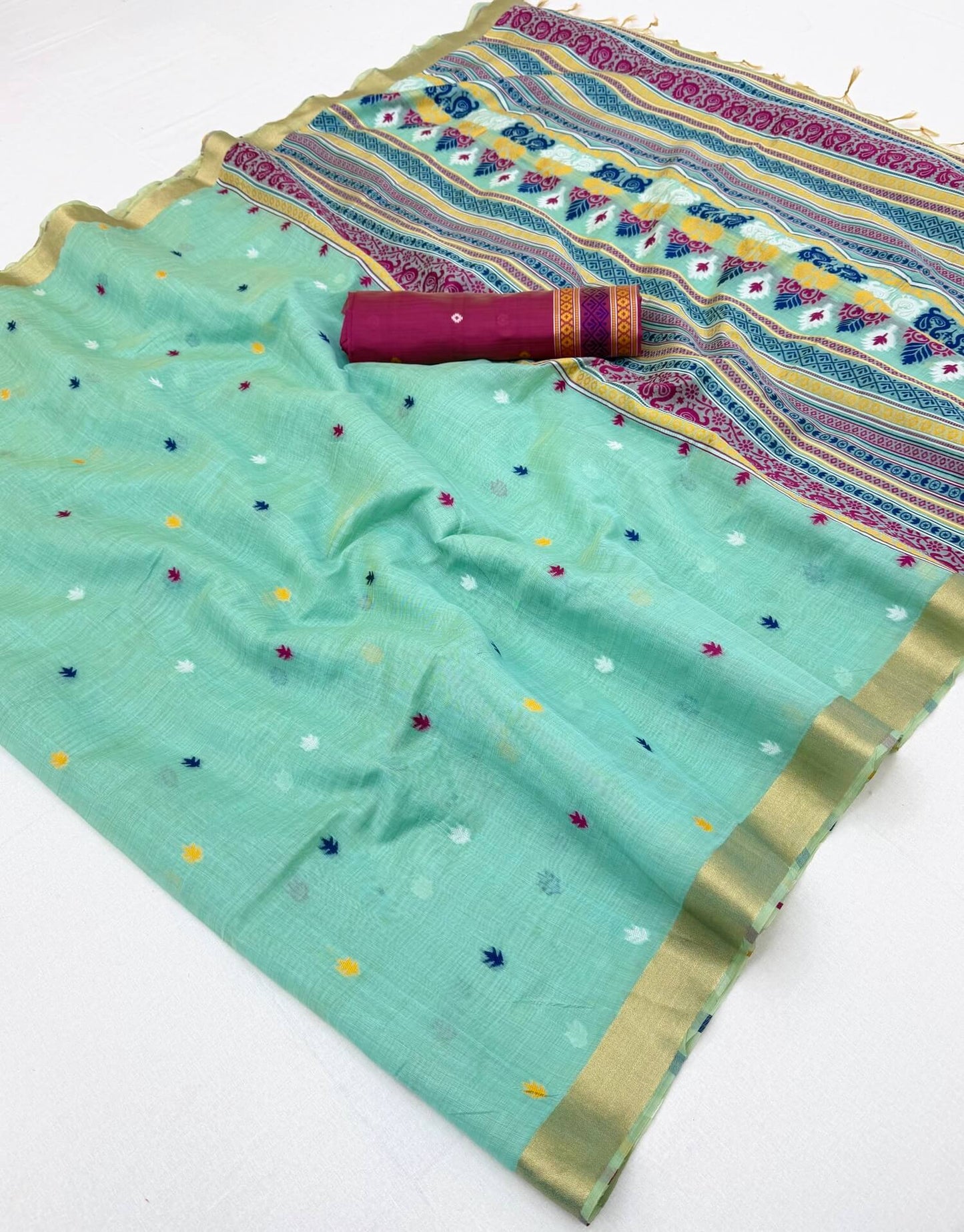 Glittering Sea Green Pure Munga Cotton Silk Saree With Effulgent Blouse Piece