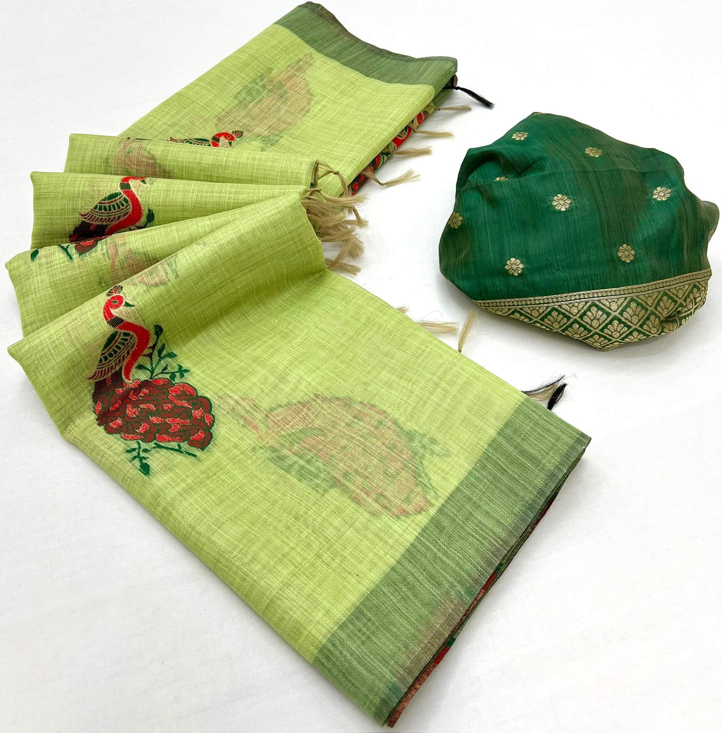 Majestic Parrot Pure Munga Cotton Silk Saree With Resonant Blouse Piece