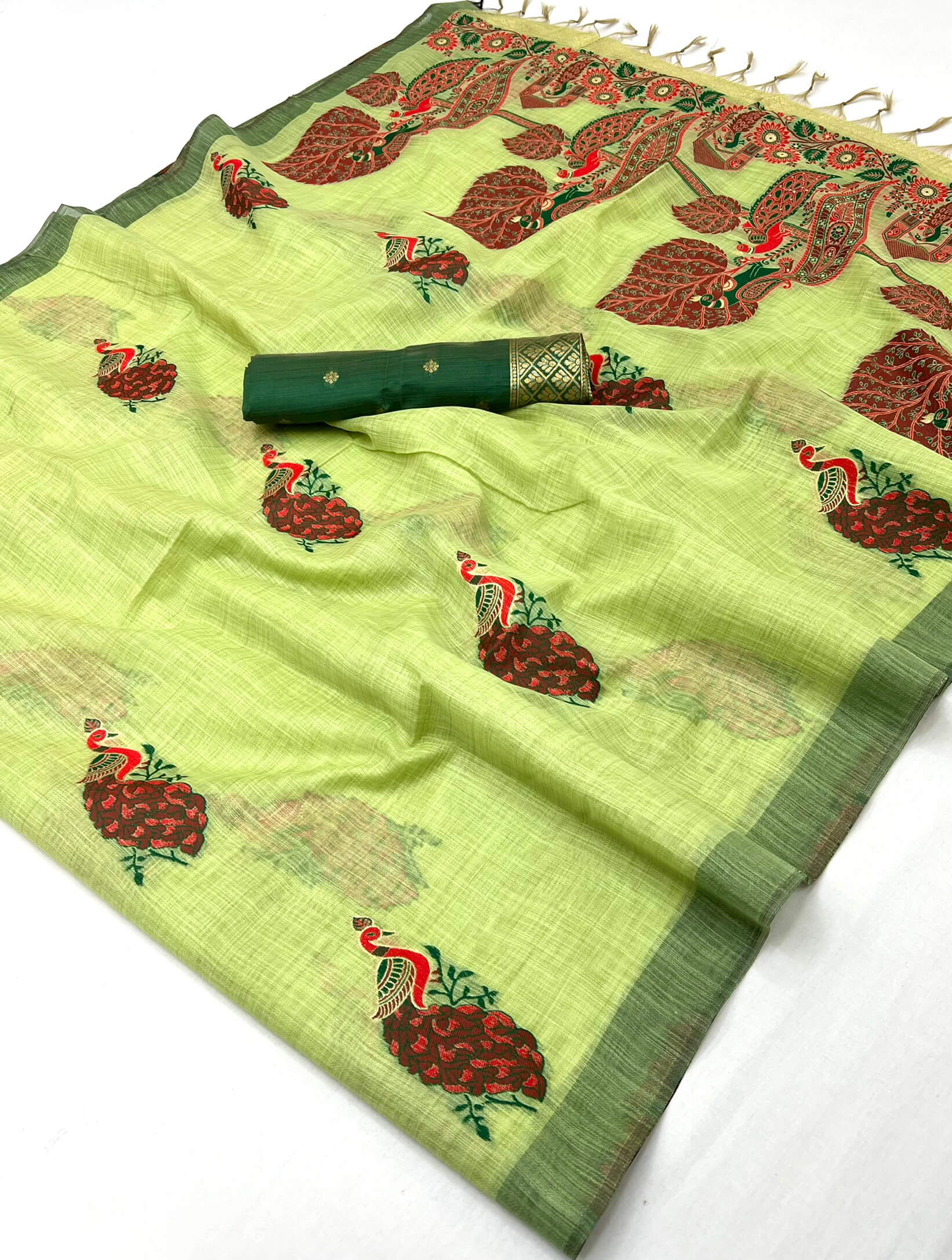 Majestic Parrot Pure Munga Cotton Silk Saree With Resonant Blouse Piece