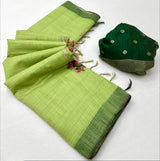 Mesmerising Parrot Pure Munga Cotton Silk Saree With Fugacious Blouse Piece