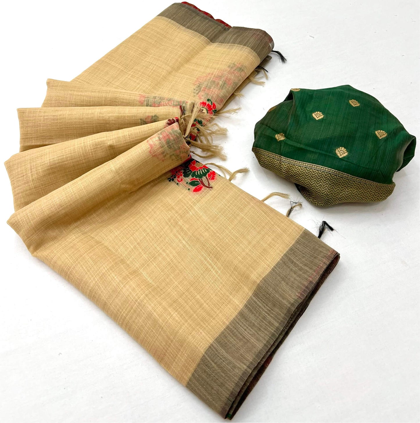 Improbable Yellow Pure Munga Cotton Silk Saree With Refreshing Blouse Piece