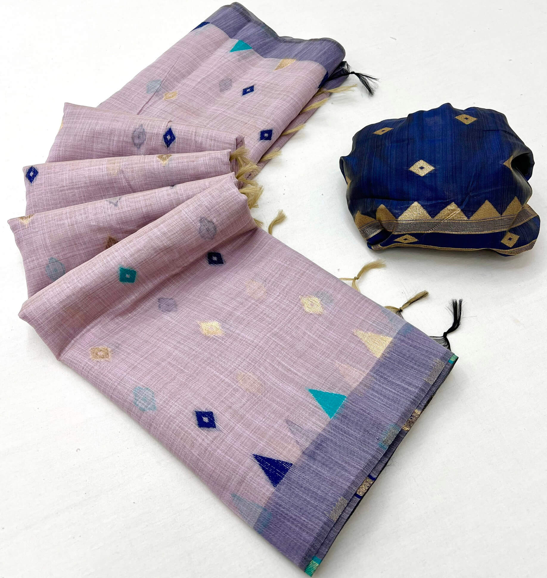 Brood Lavender Pure Munga Cotton Silk Saree With Charming Blouse Piece