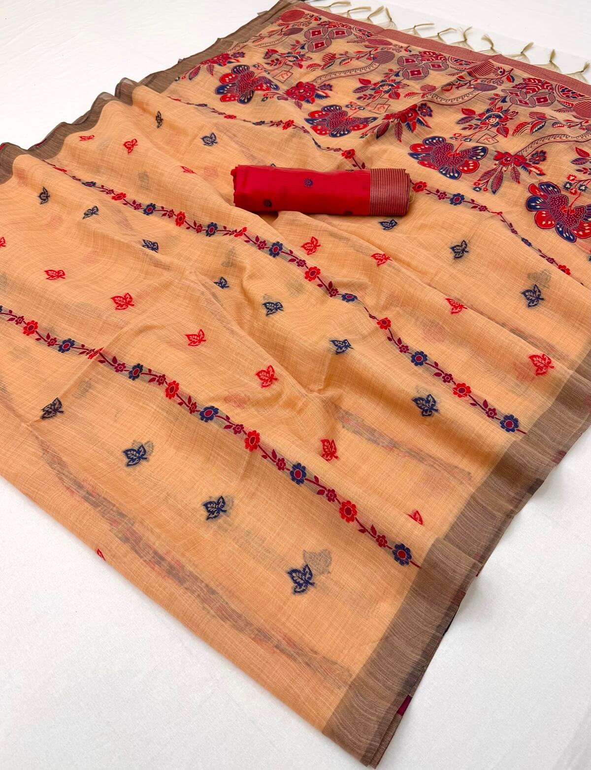 Ideal Peach Pure Munga Cotton Silk Saree With Resplendent Blouse Piece