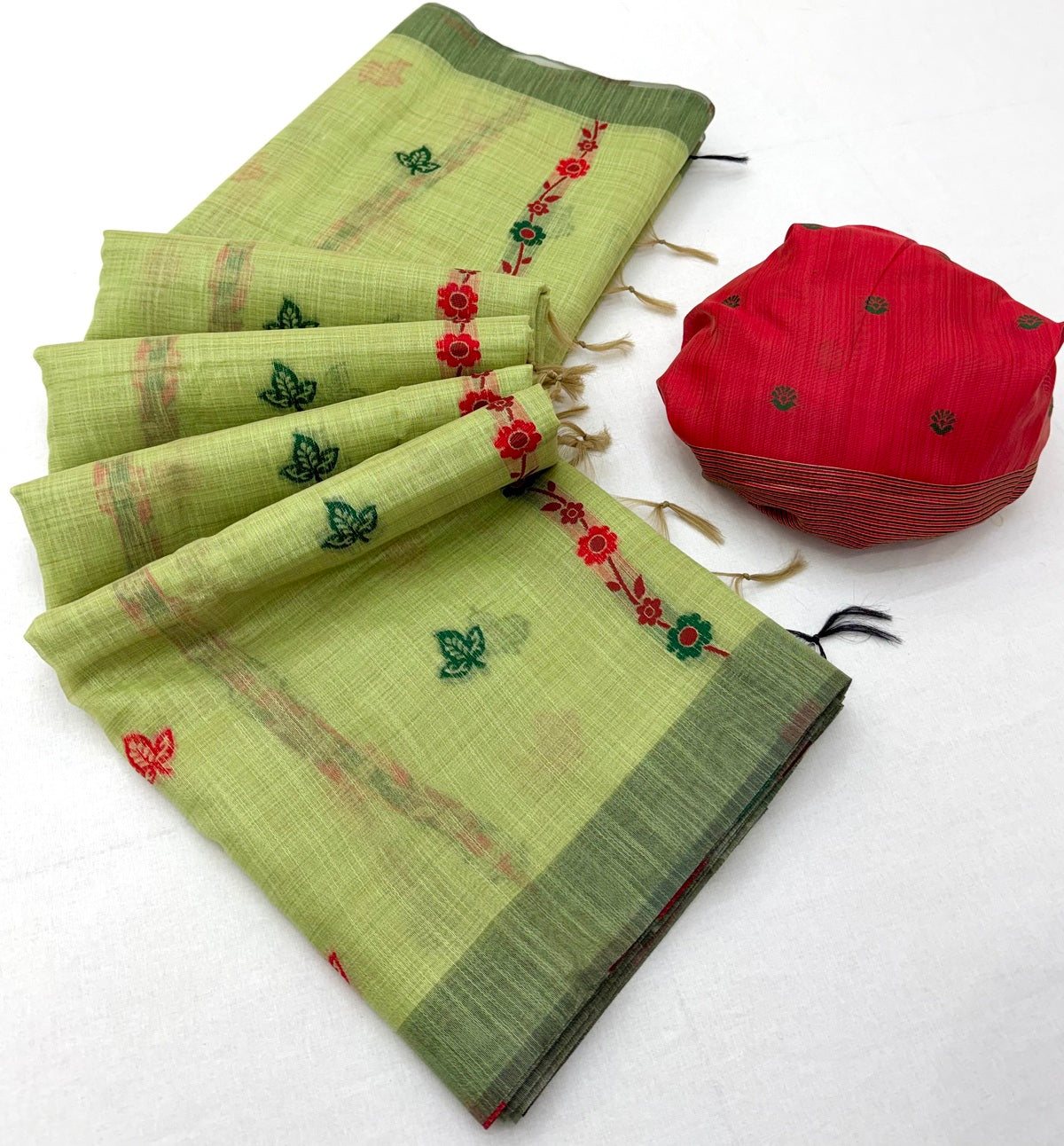 Snappy Pista Pure Munga Cotton Silk Saree With Propinquity Blouse Piece