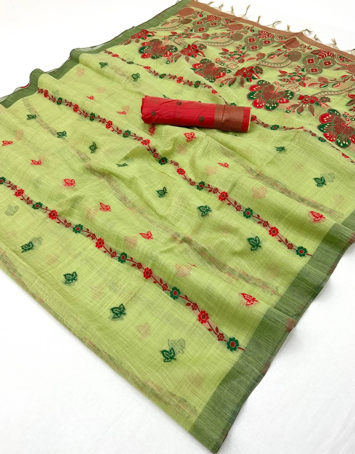 Snappy Pista Pure Munga Cotton Silk Saree With Propinquity Blouse Piece