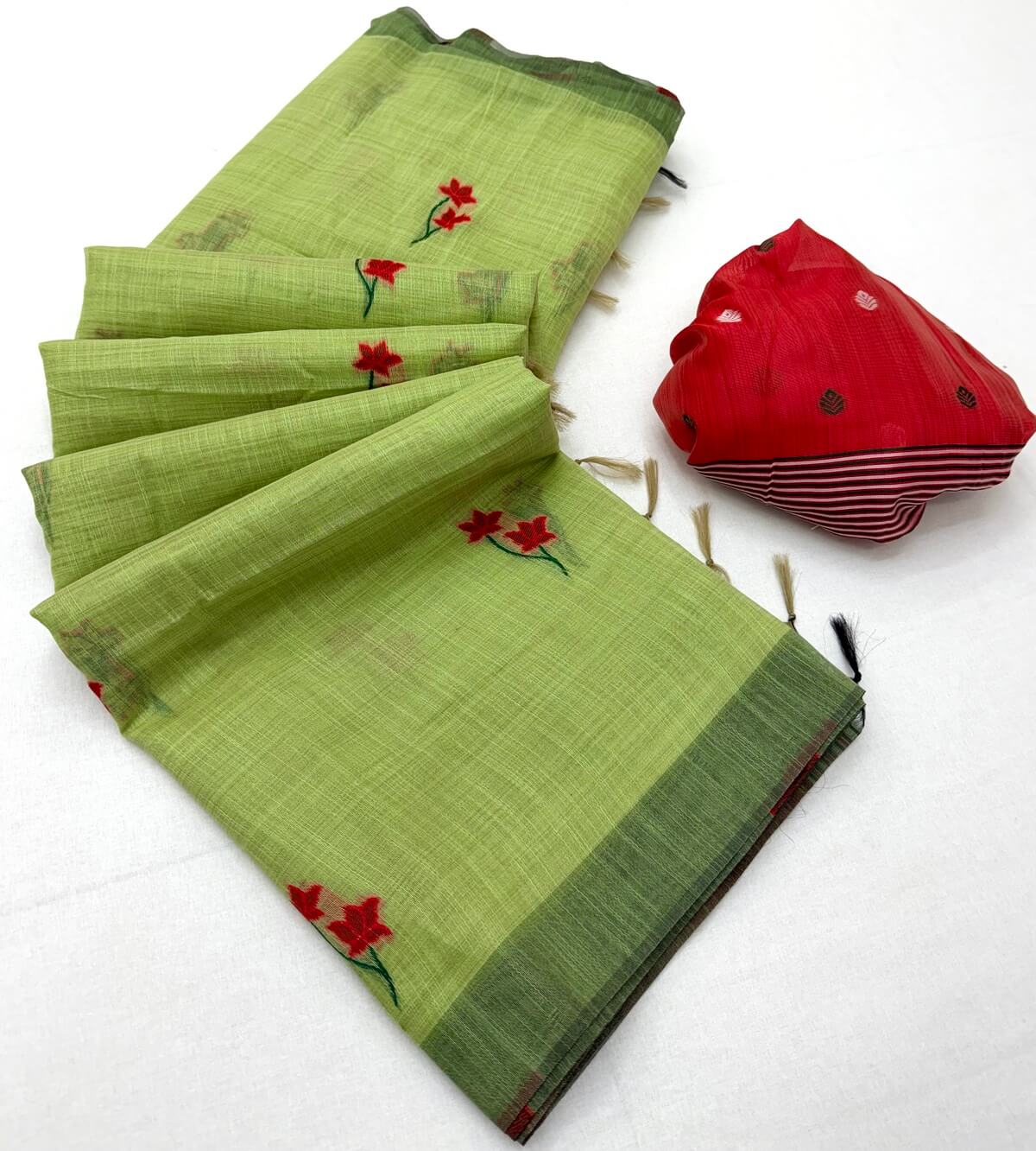 Exemplary Pista Pure Munga Cotton Silk Saree With Alluring Blouse Piece