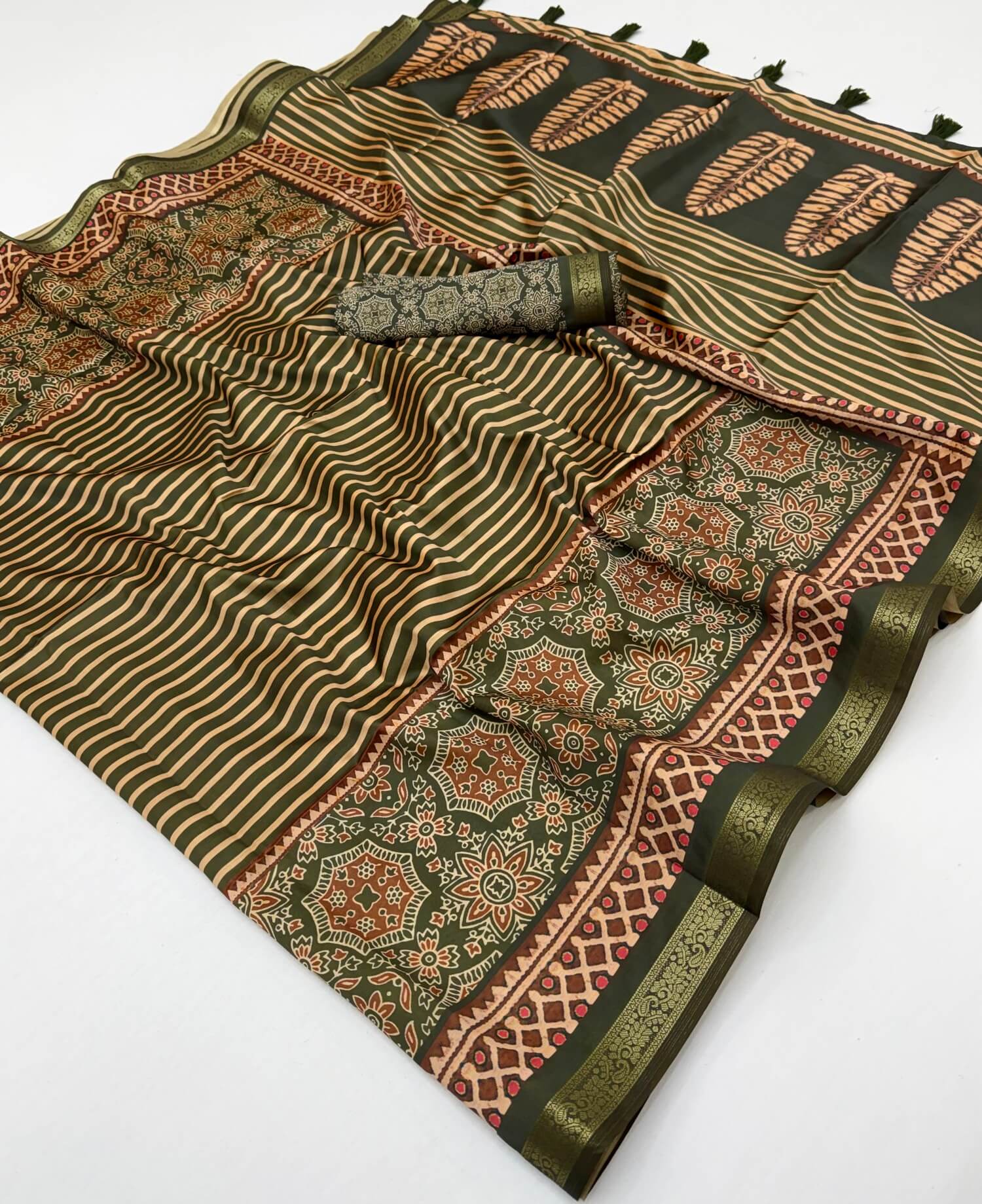 Enthralling Green Ajrakh Printed Soft Silk Saree With Moiety Blouse Piece