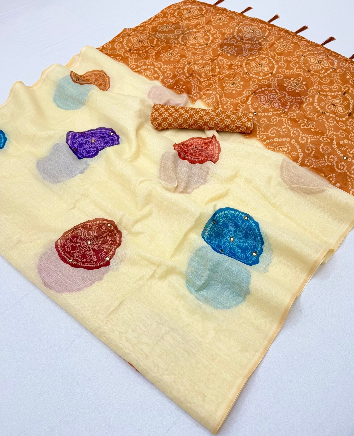 Beguiling Beige Printed Cotton Silk Saree With Palimpsest Blouse Piece