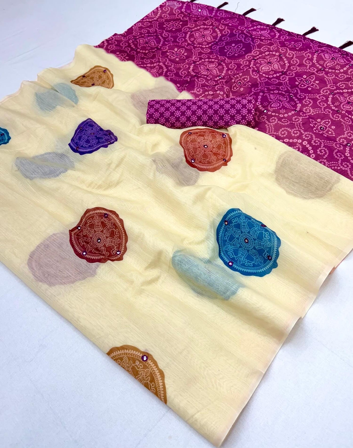 Demure Beige Printed Cotton Silk Saree With Elegant Blouse Piece
