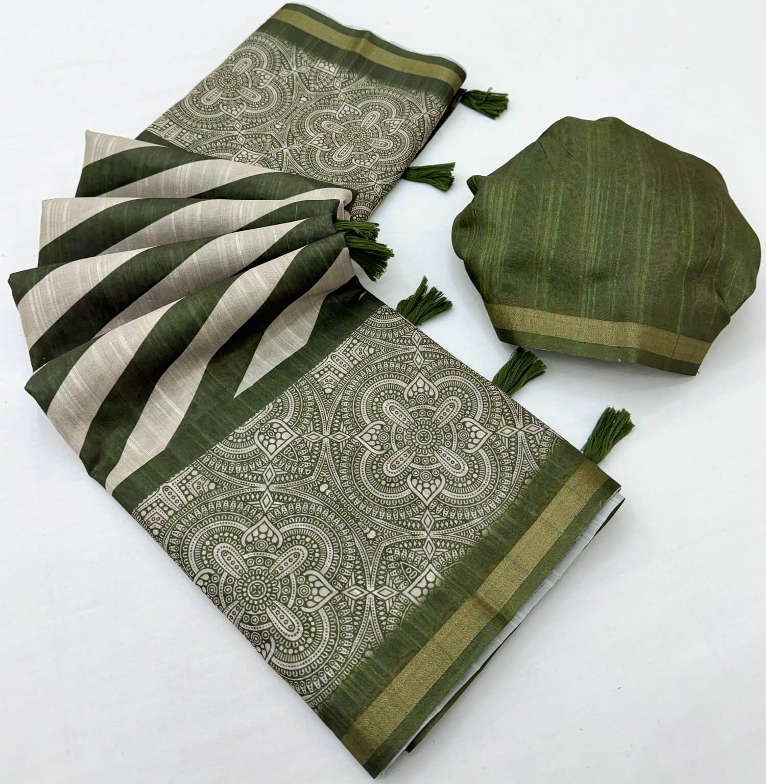 Breathtaking Green Printed Cotton Silk Saree With Adorning Blouse Piece