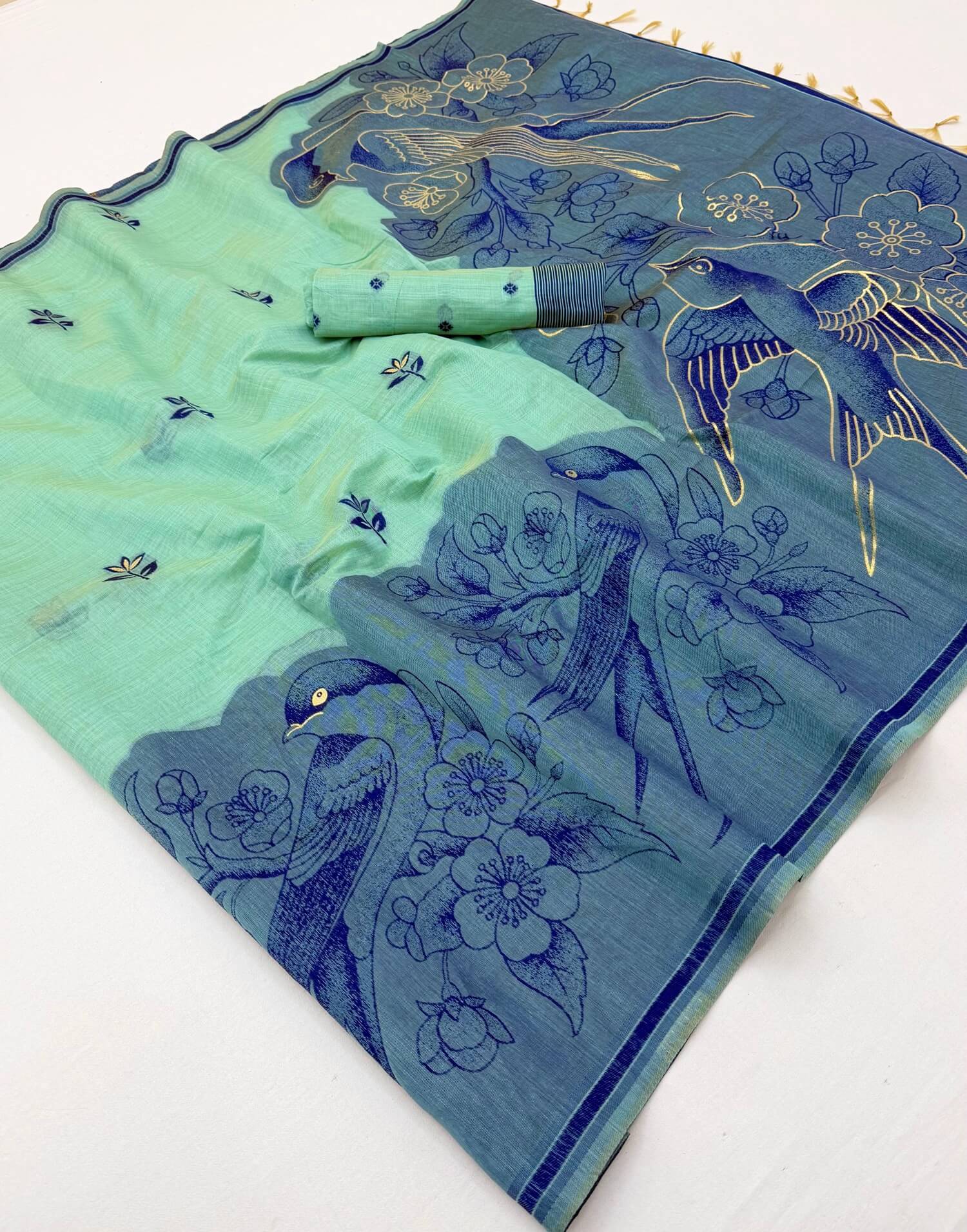 Snappy Turquoise Pure Munga Cotton Silk Saree With Exceptional Blouse Piece