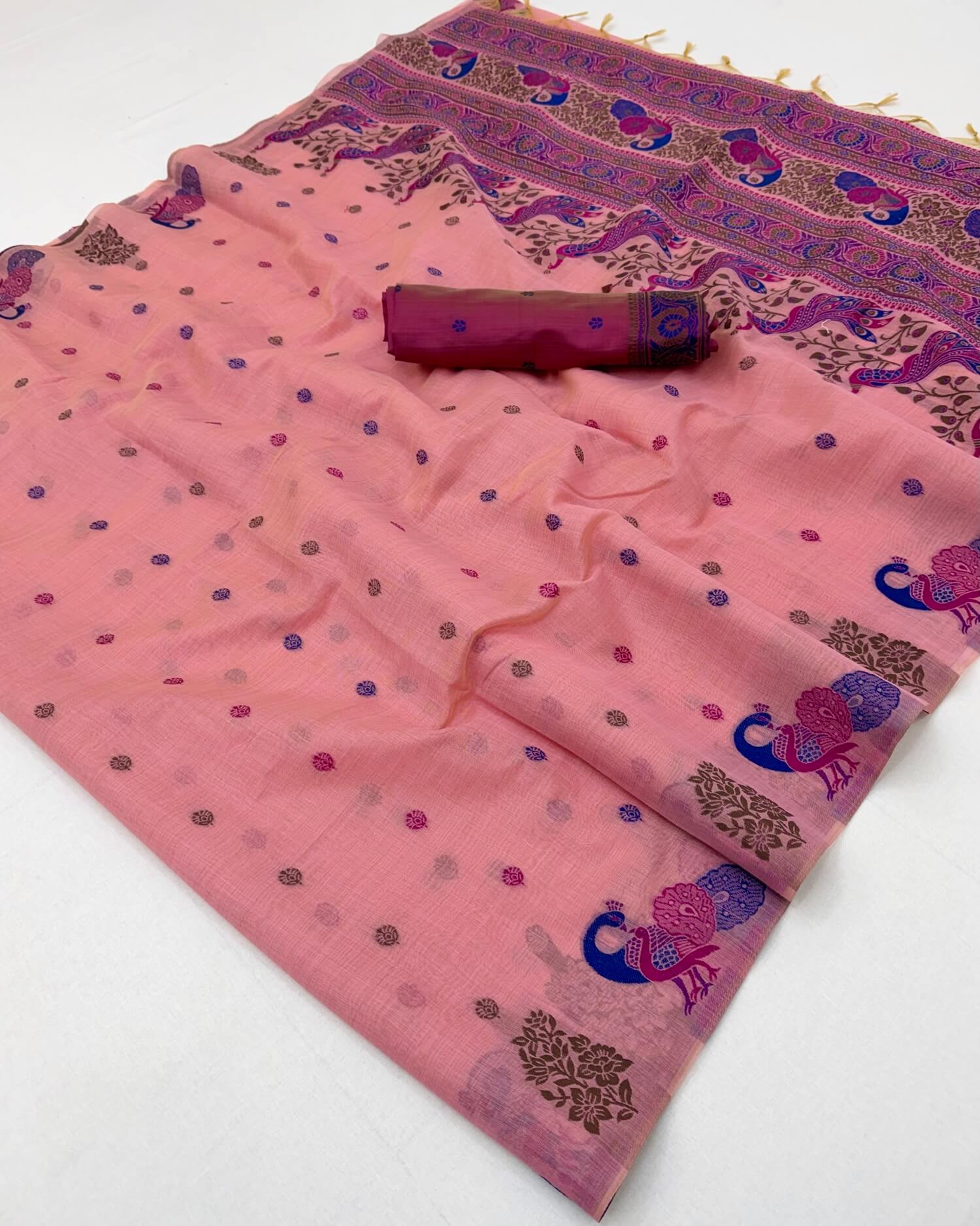 Sumptuous Pink Pure Munga Cotton Silk Saree With Scintillating Blouse Piece
