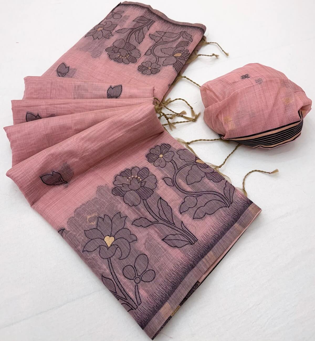 Tantalizing Pink Pure Munga Cotton Silk Saree With Sempiternal Blouse Piece
