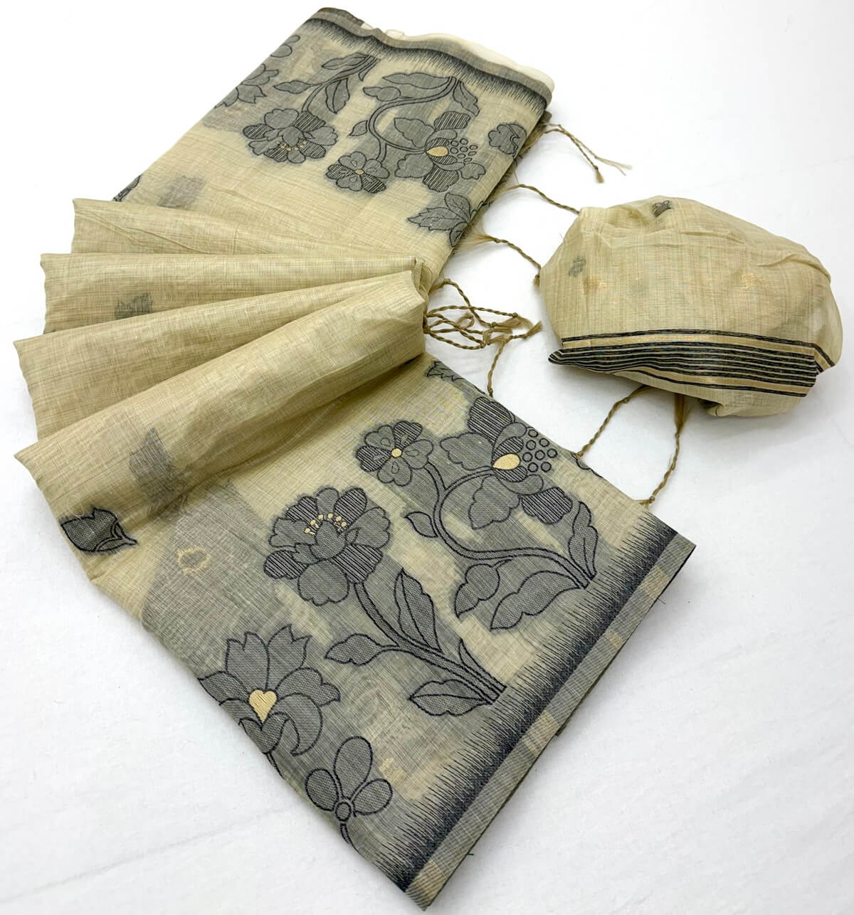 Scrupulous Beige Pure Munga Cotton Silk Saree With Rhapsody Blouse Piece