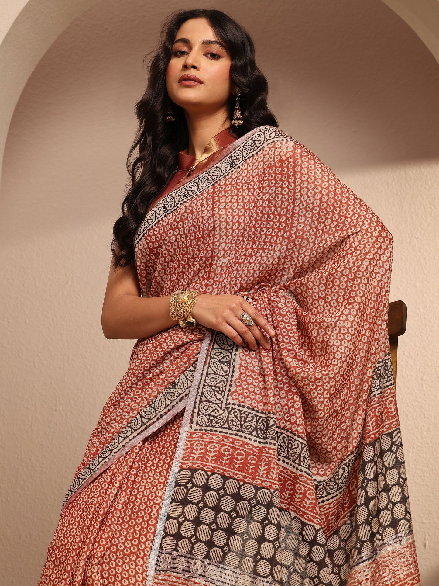 Libas Red Geometric Printed Cotton Saree With Unstitched Blouse Piece