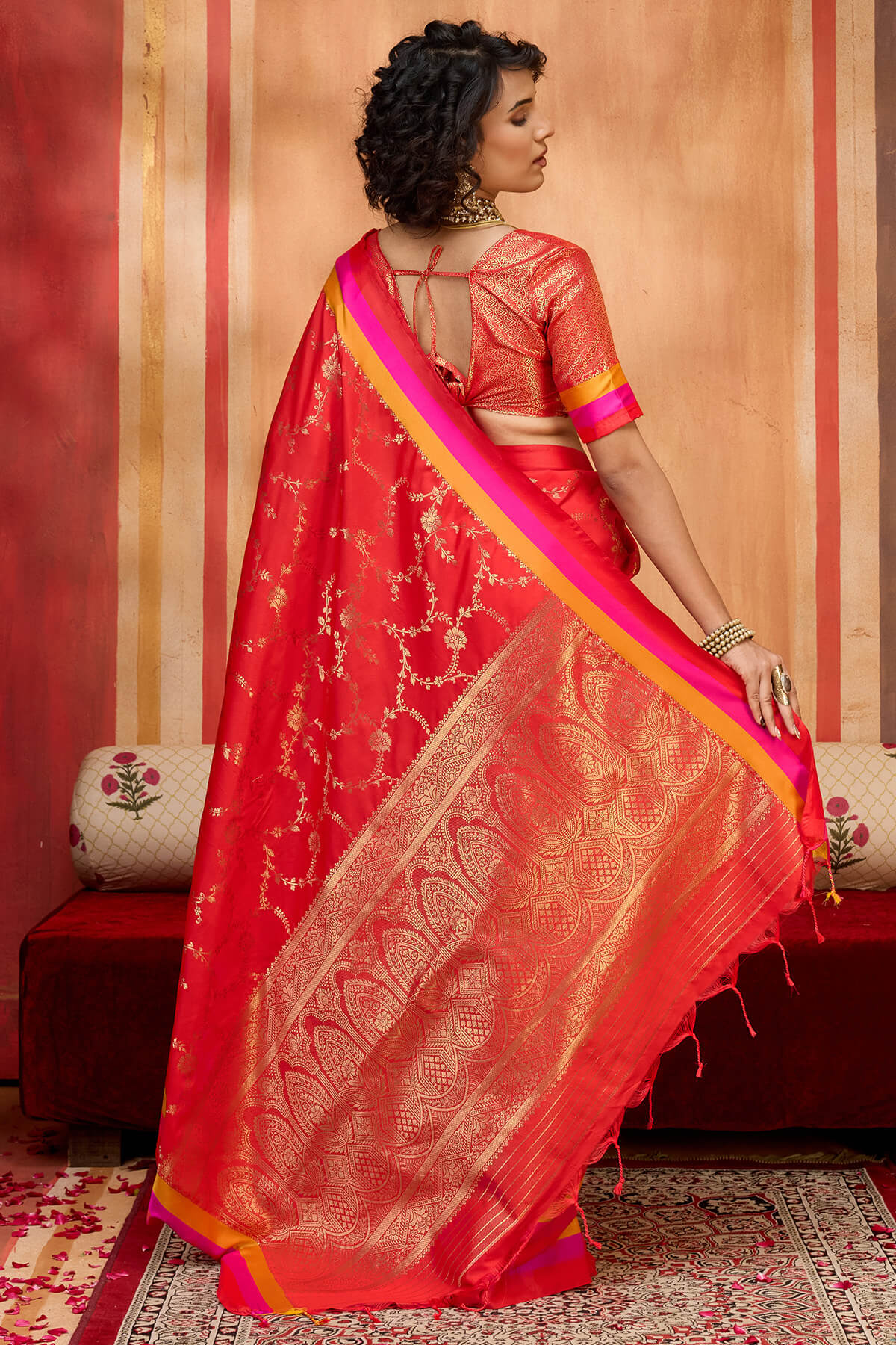 Scintilla Red Pure Zari Weaving Banarasi Silk Saree With Stylish Blouse Piece