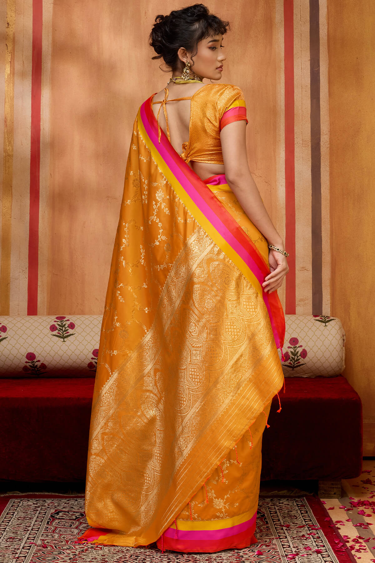 Verdant Mustard Pure Zari Weaving Banarasi Silk Saree With Evocative Blouse Piece
