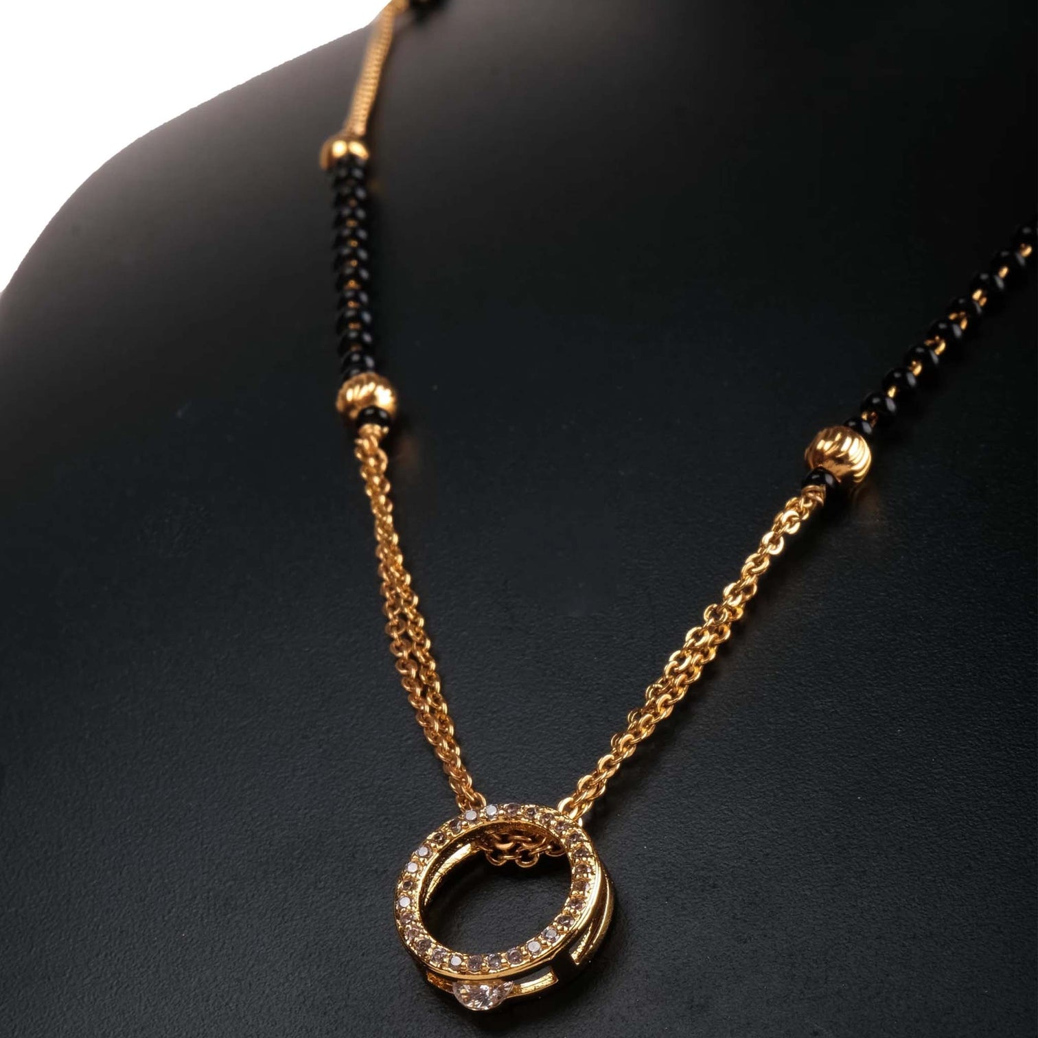 Round Shape Dimond Gold-plated Brass Pendant Set Gold-plated Brass Pendant Set