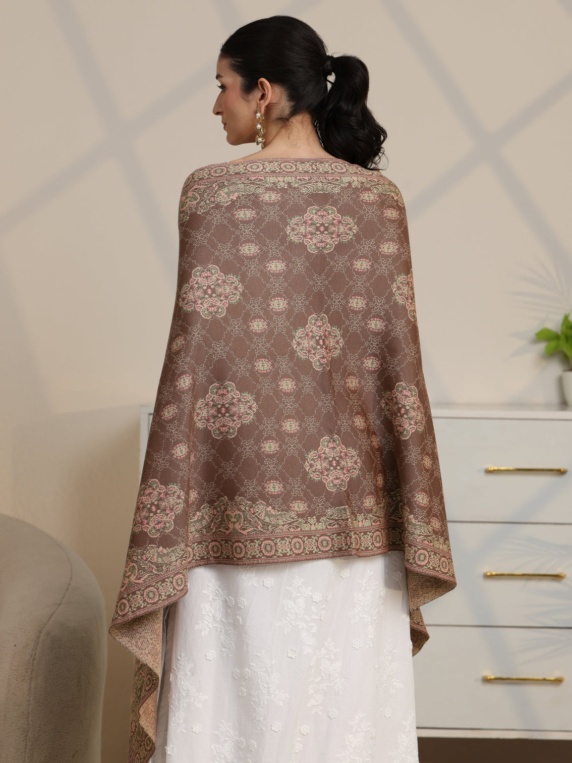 Mameraa Mauve Floral Knitted Acrylic Wrap Shawl