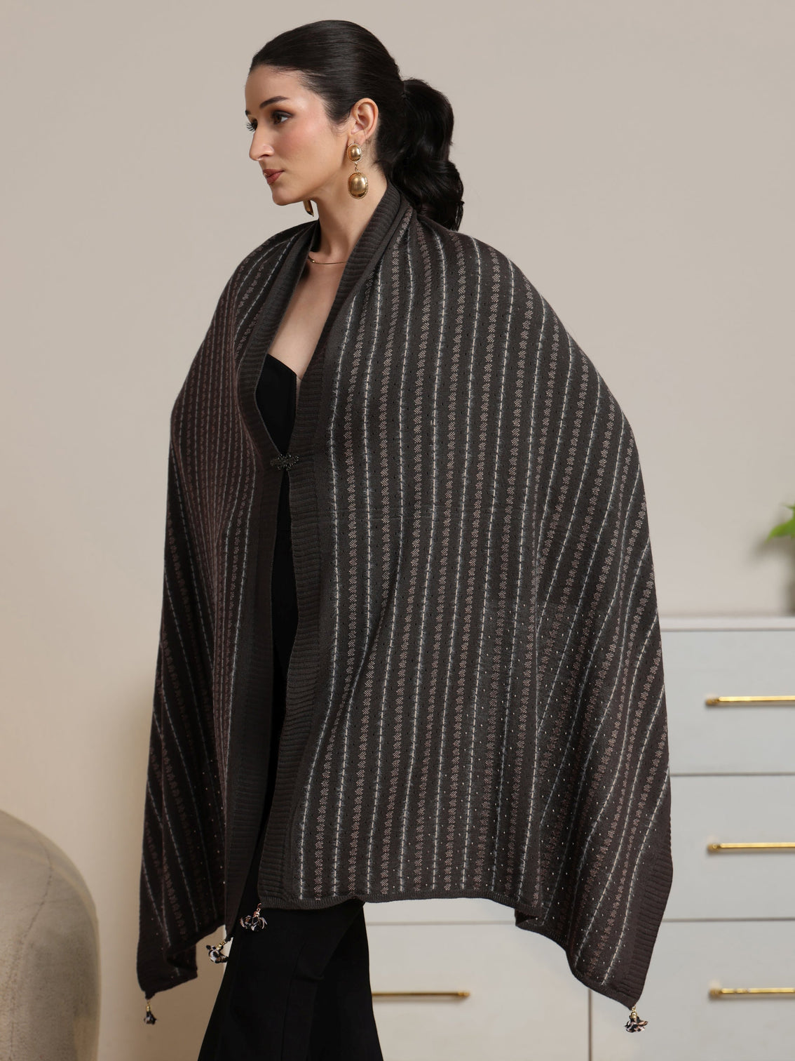 Mameraa Grey Striped Knitted Acrylic Wrap Shawl