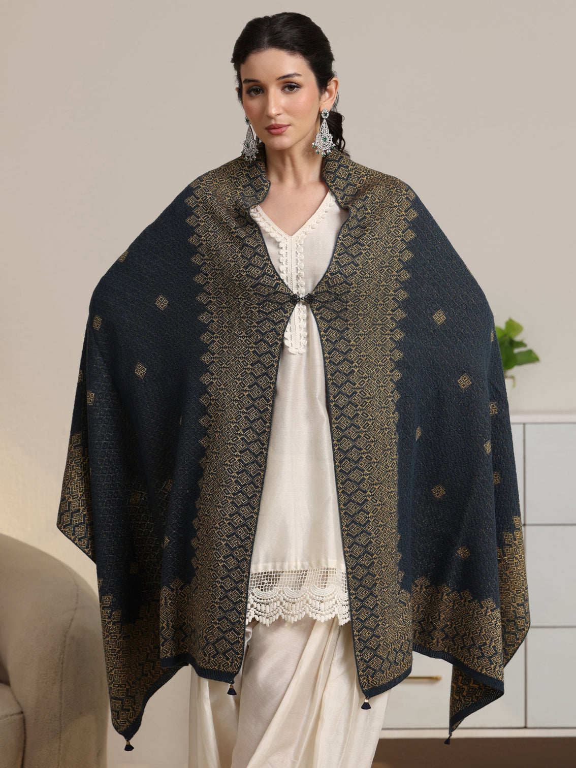 Mameraa Teal Blue Ethnic Knitted Acrylic Wrap Shawl