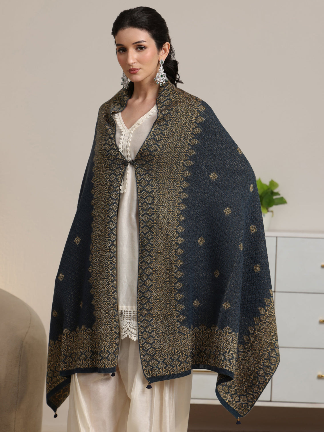 Mameraa Teal Blue Ethnic Knitted Acrylic Wrap Shawl