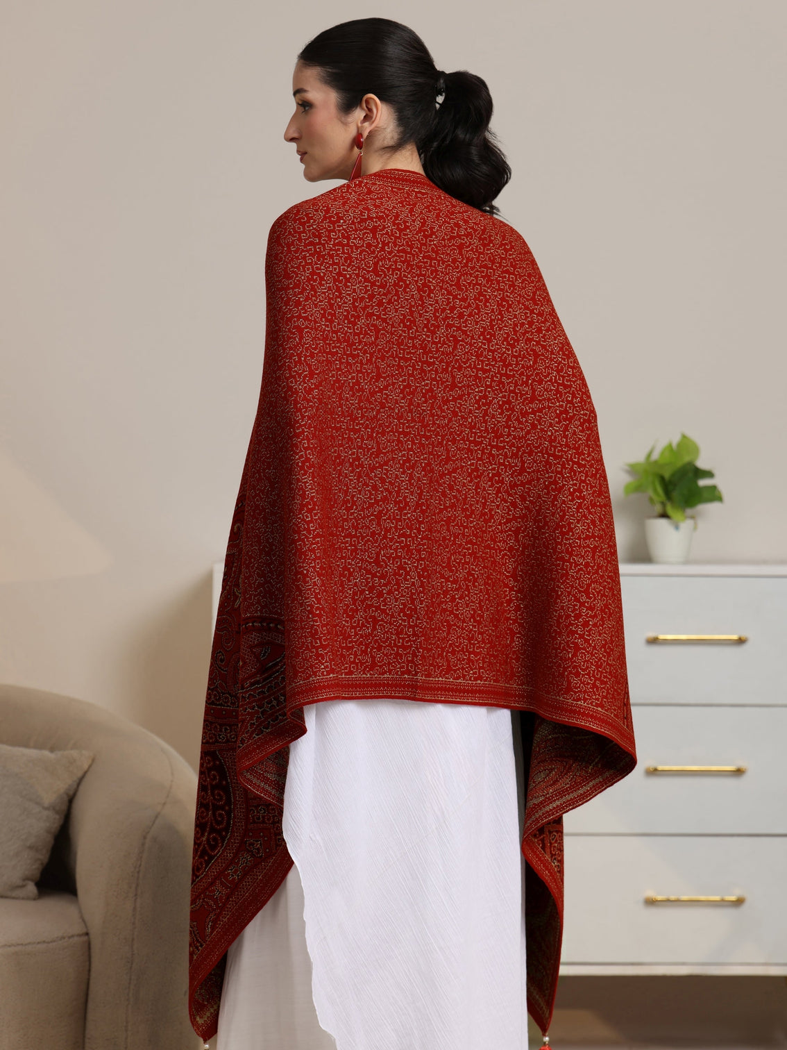 Mameraa Red Ethnic Knitted Acrylic Wrap Shawl
