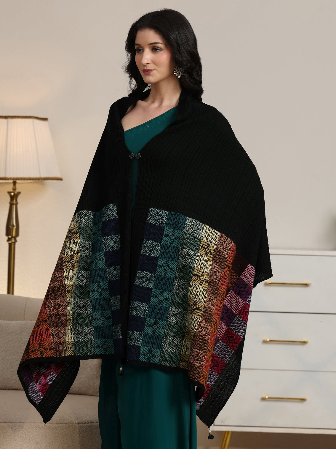 Mameraa Black Geometric Knitted Acrylic Wrap Shawl