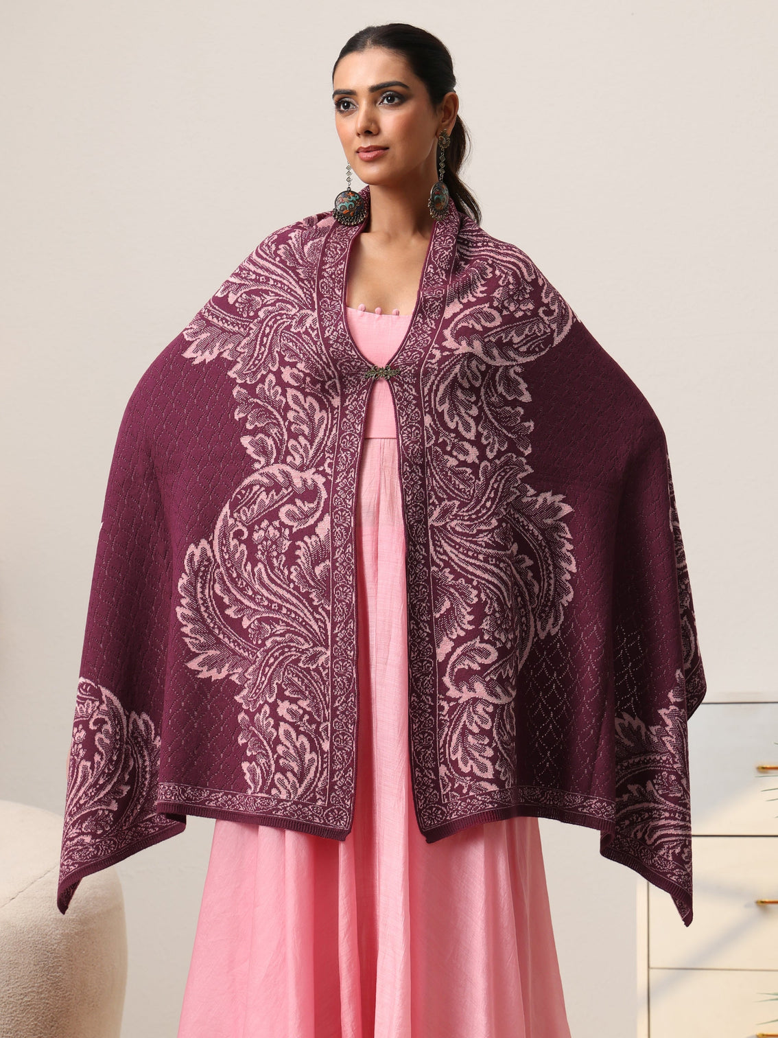 Mameraa Magenta Pink Floral Knitted Acrylic Wrap Shawl
