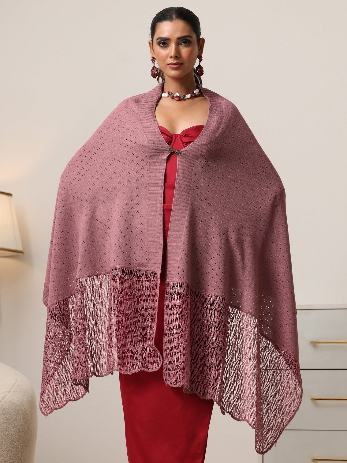 Mameraa Mauve Acrylic Wrap Shawl with Lace Border