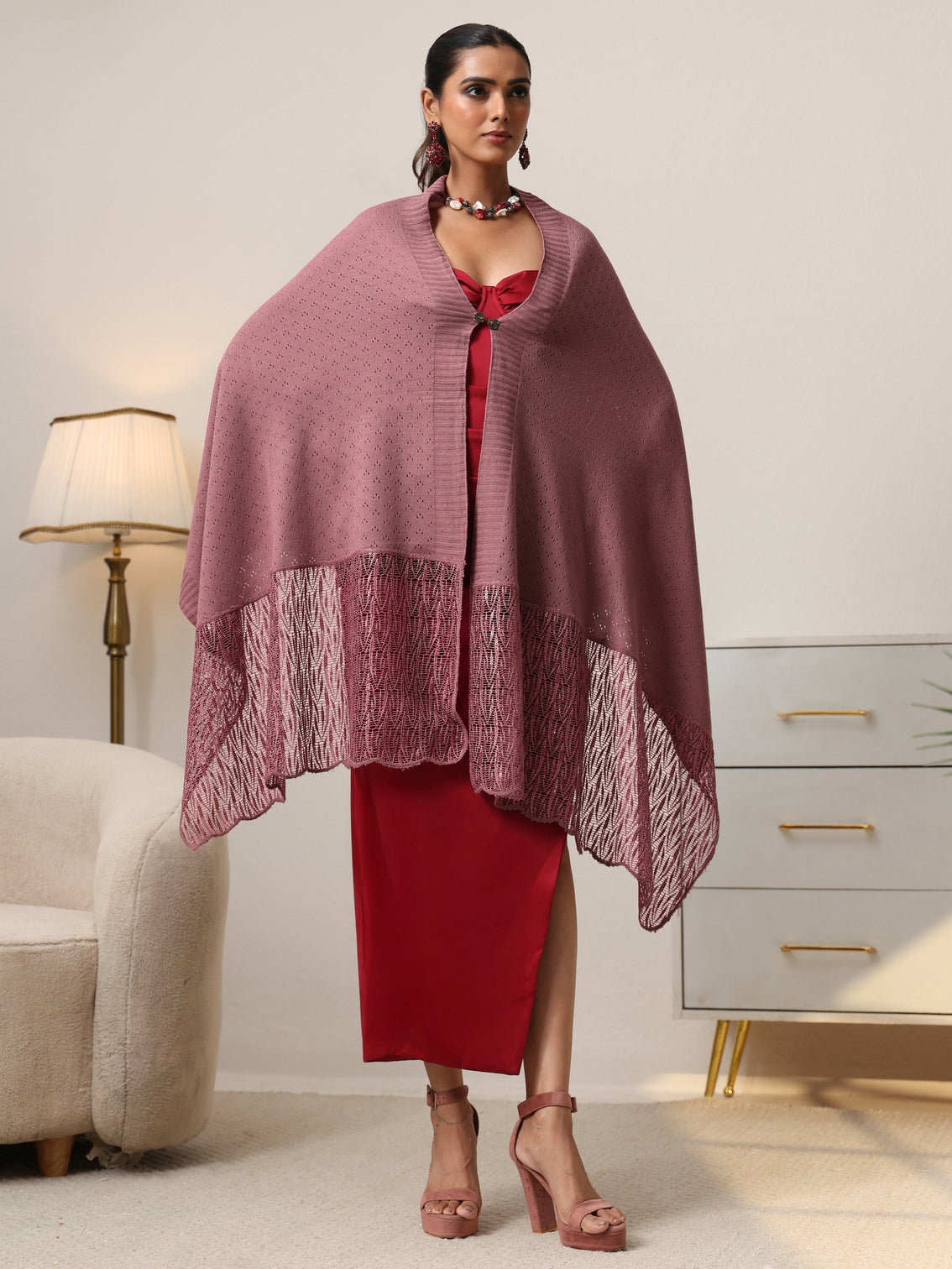 Mameraa Mauve Acrylic Wrap Shawl with Lace Border