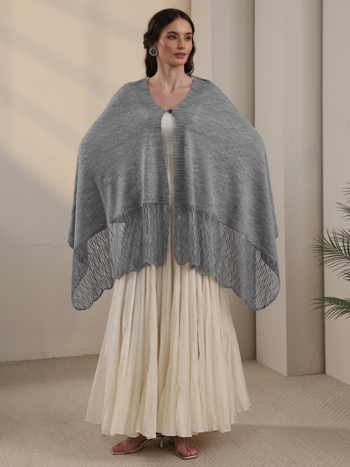 Mameraa Grey Acrylic Wrap Shawl with Lace Border