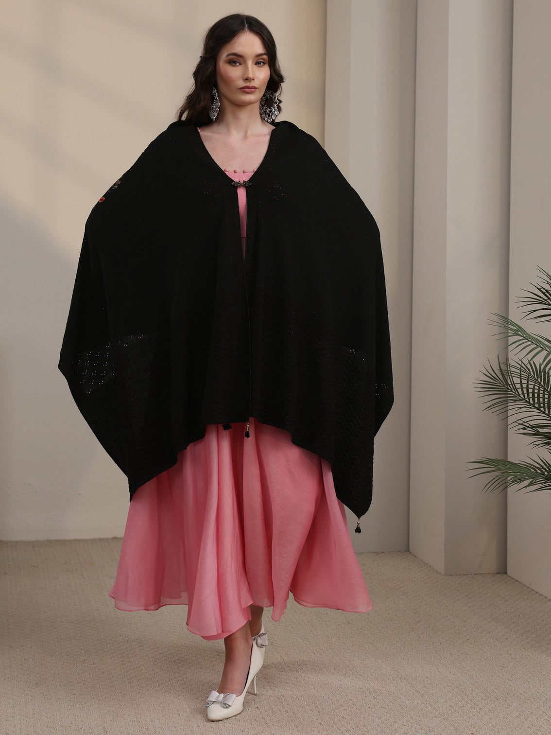 Mameraa Black Floral Mesh Knitted Acrylic Wrap Shawl