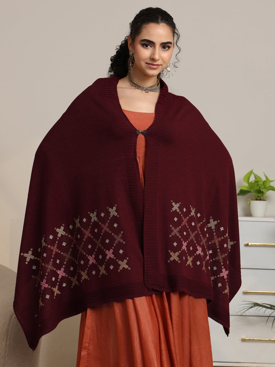 Mameraa Maroon Knitted Acrylic Wrap Shawl