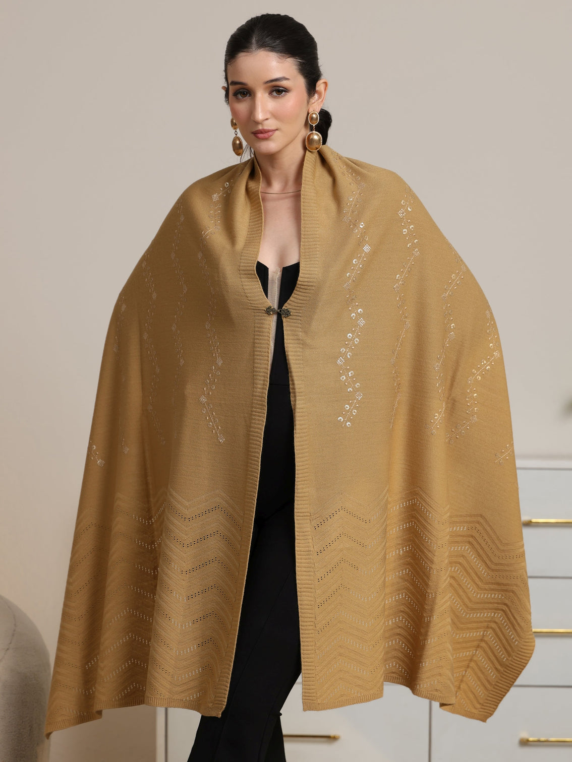 Mameraa Beige Foral Knitted Acrylic Wrap Shawl