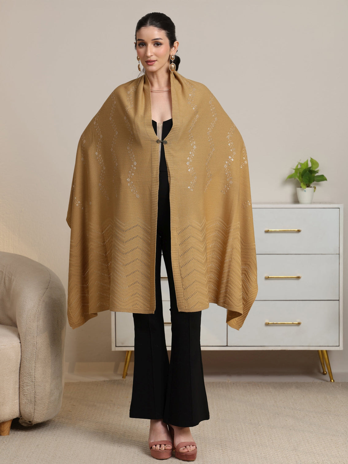 Mameraa Beige Foral Knitted Acrylic Wrap Shawl