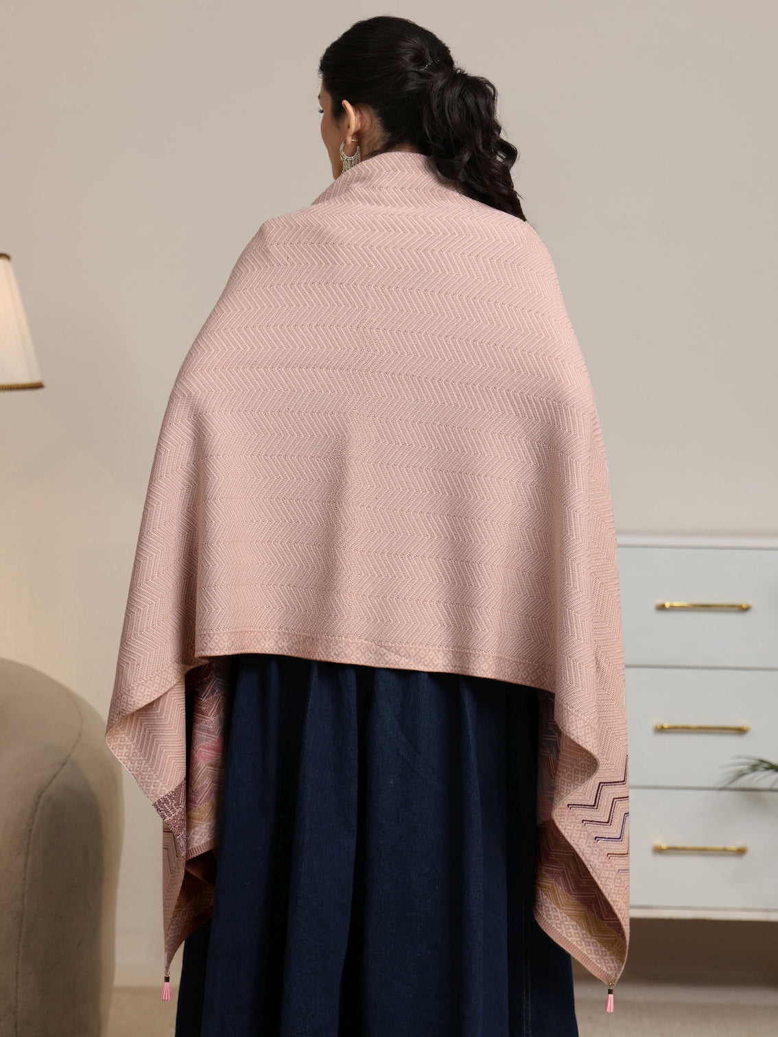 Mameraa Pink Chevron Knitted Acrylic Wrap Shawl