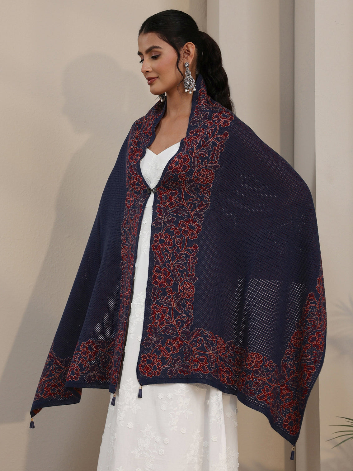 Mameraa Navy Blue Floral Mesh Knitted Acrylic Wrap Shawl