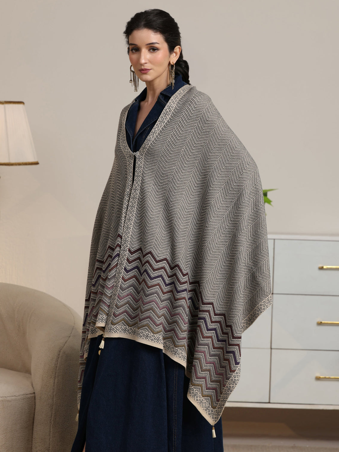 Mameraa Grey Chevron Knitted Acrylic Wrap Shawl