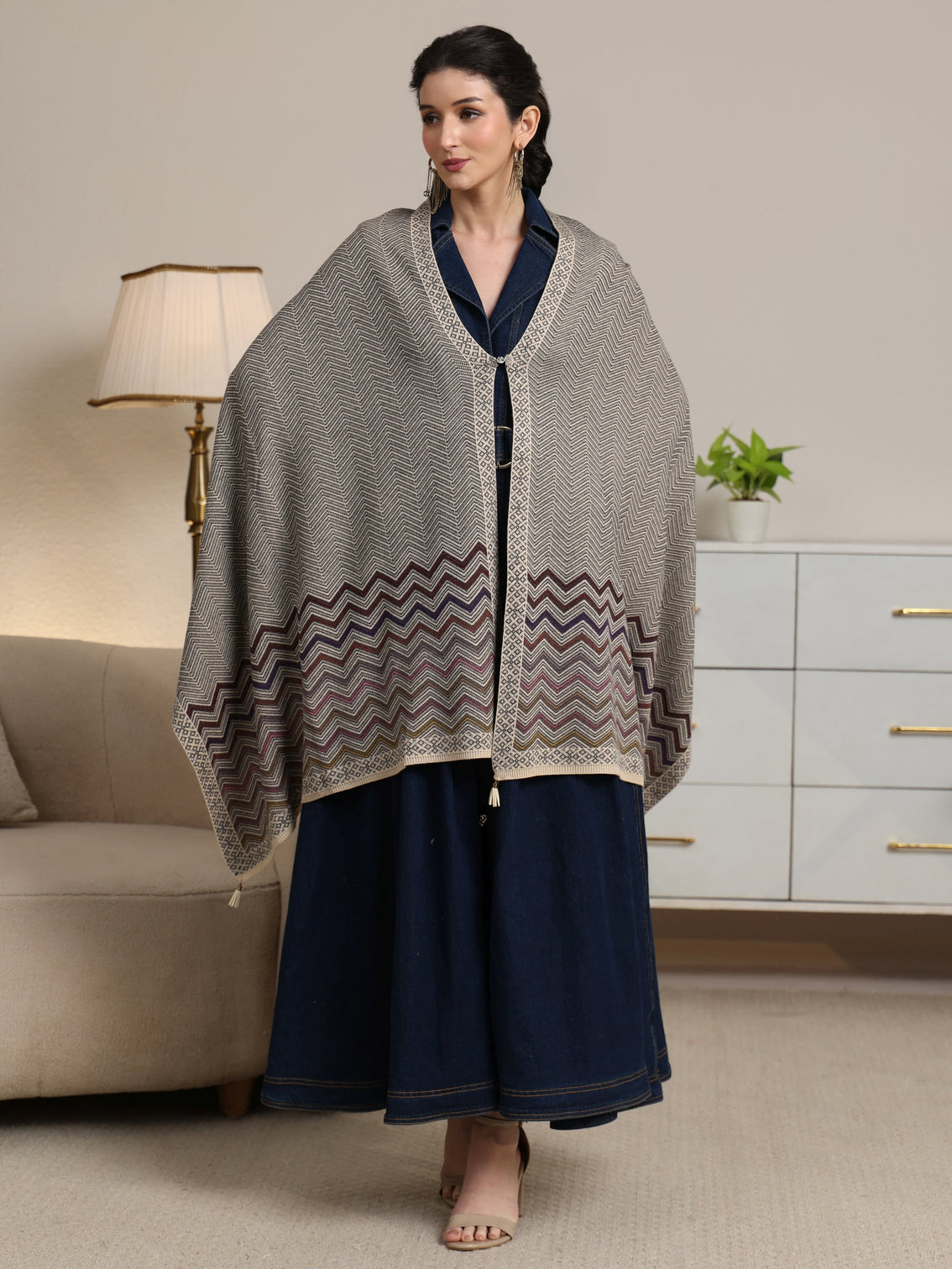 Mameraa Grey Chevron Knitted Acrylic Wrap Shawl