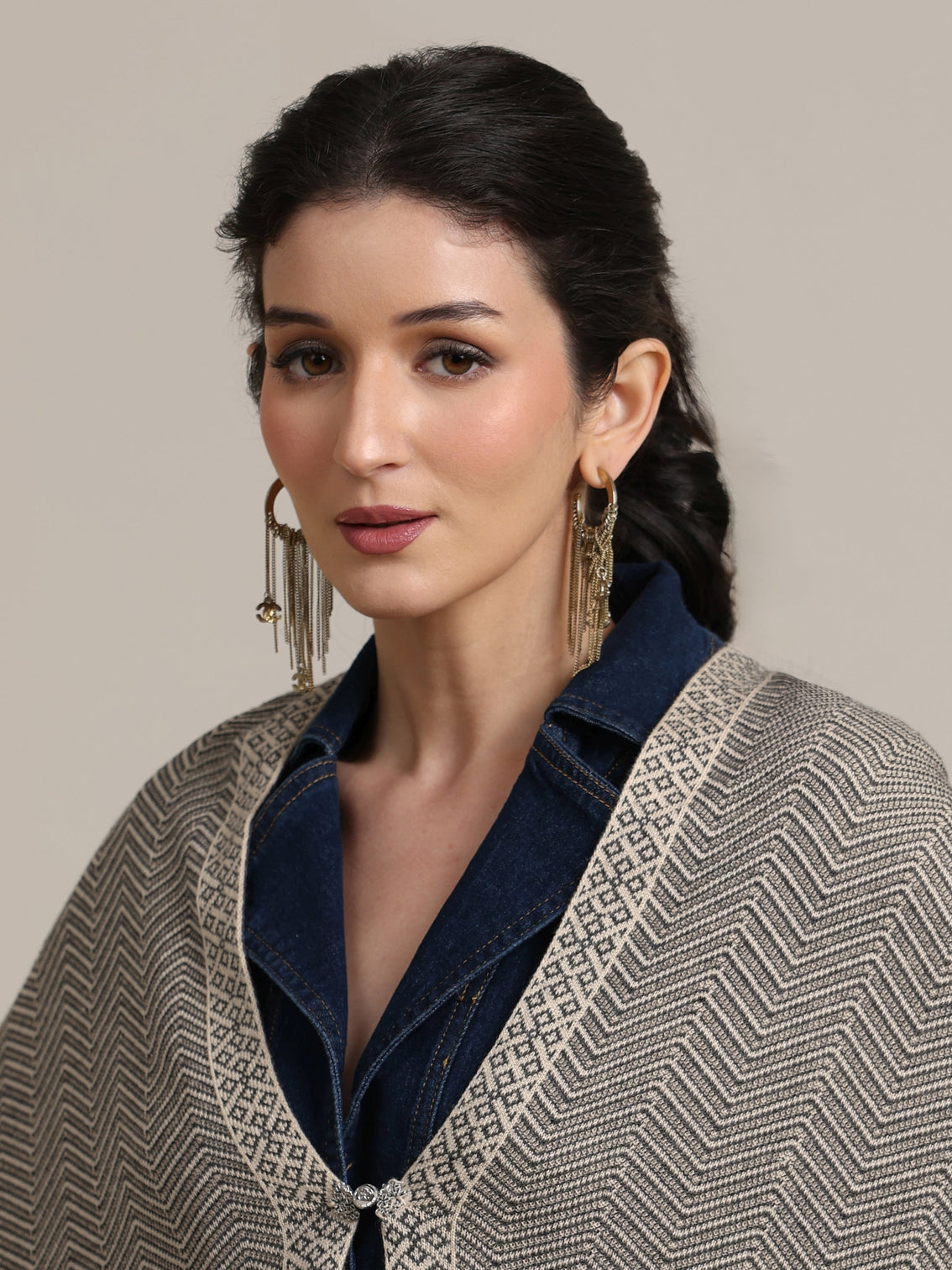 Mameraa Grey Chevron Knitted Acrylic Wrap Shawl