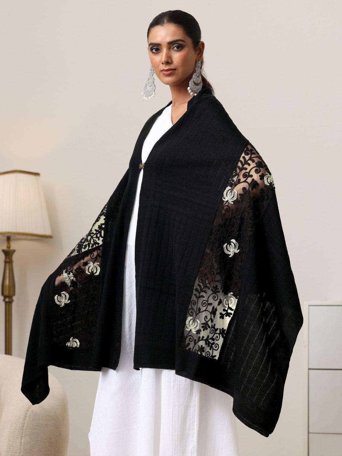 Mameraa Black Floral Knitted Lace Acrylic Wrap Shawl