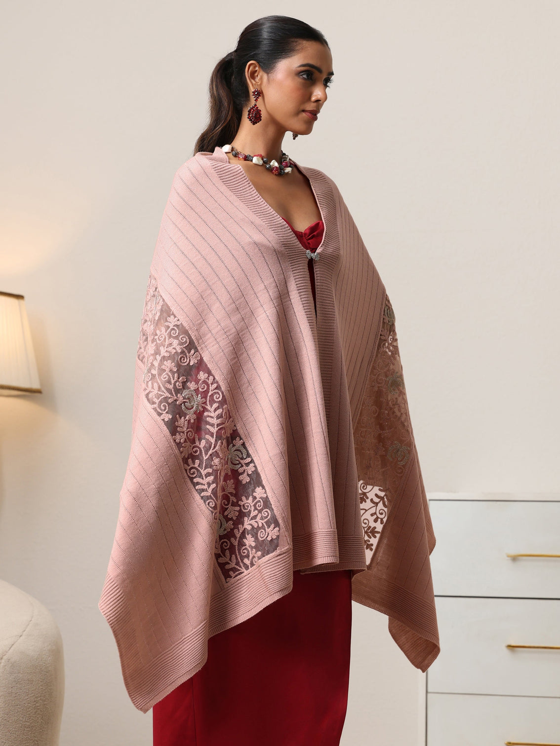 Mameraa Pink Floral Knitted Lace Acrylic Wrap Shawl