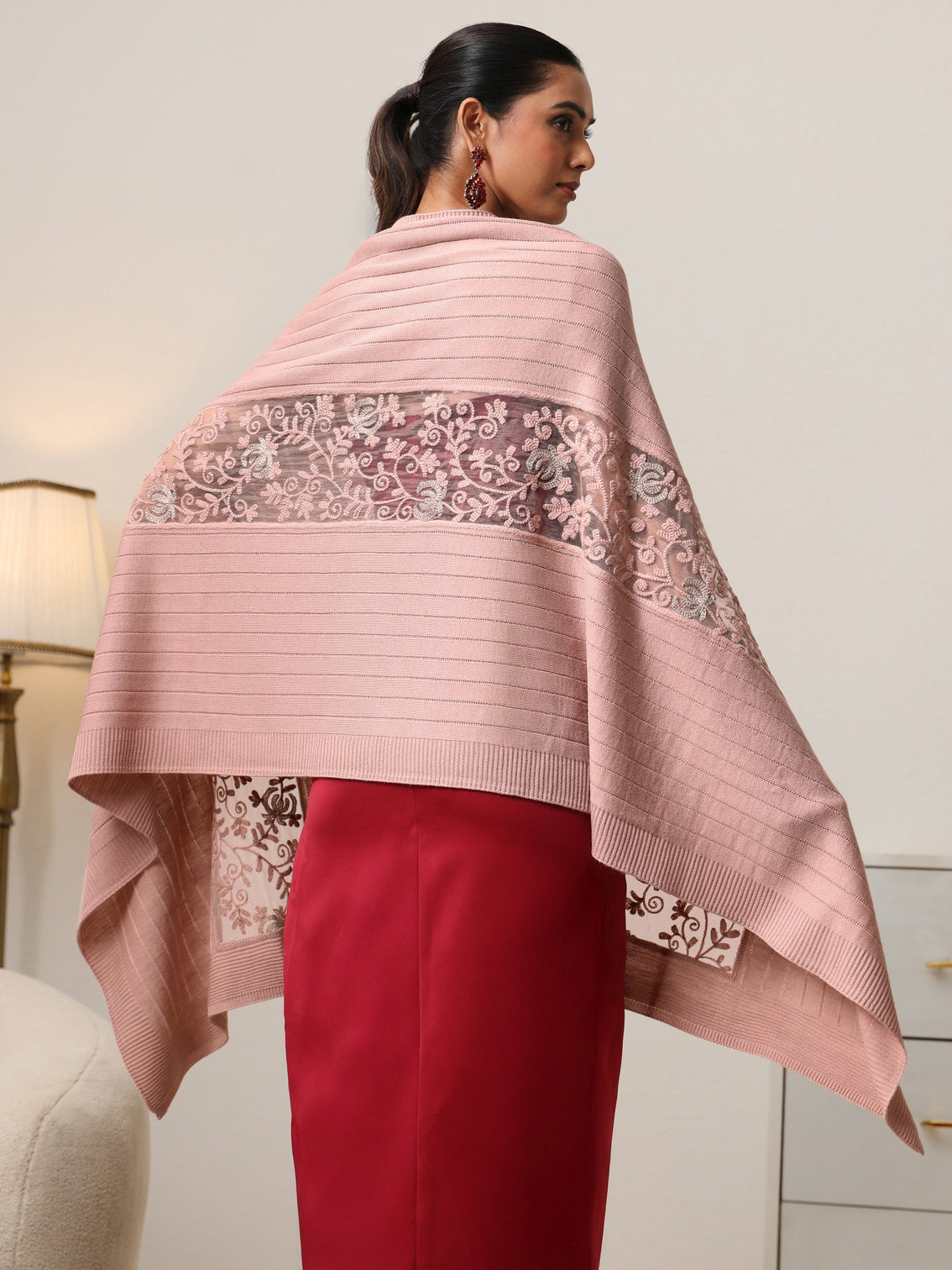 Mameraa Pink Floral Knitted Lace Acrylic Wrap Shawl