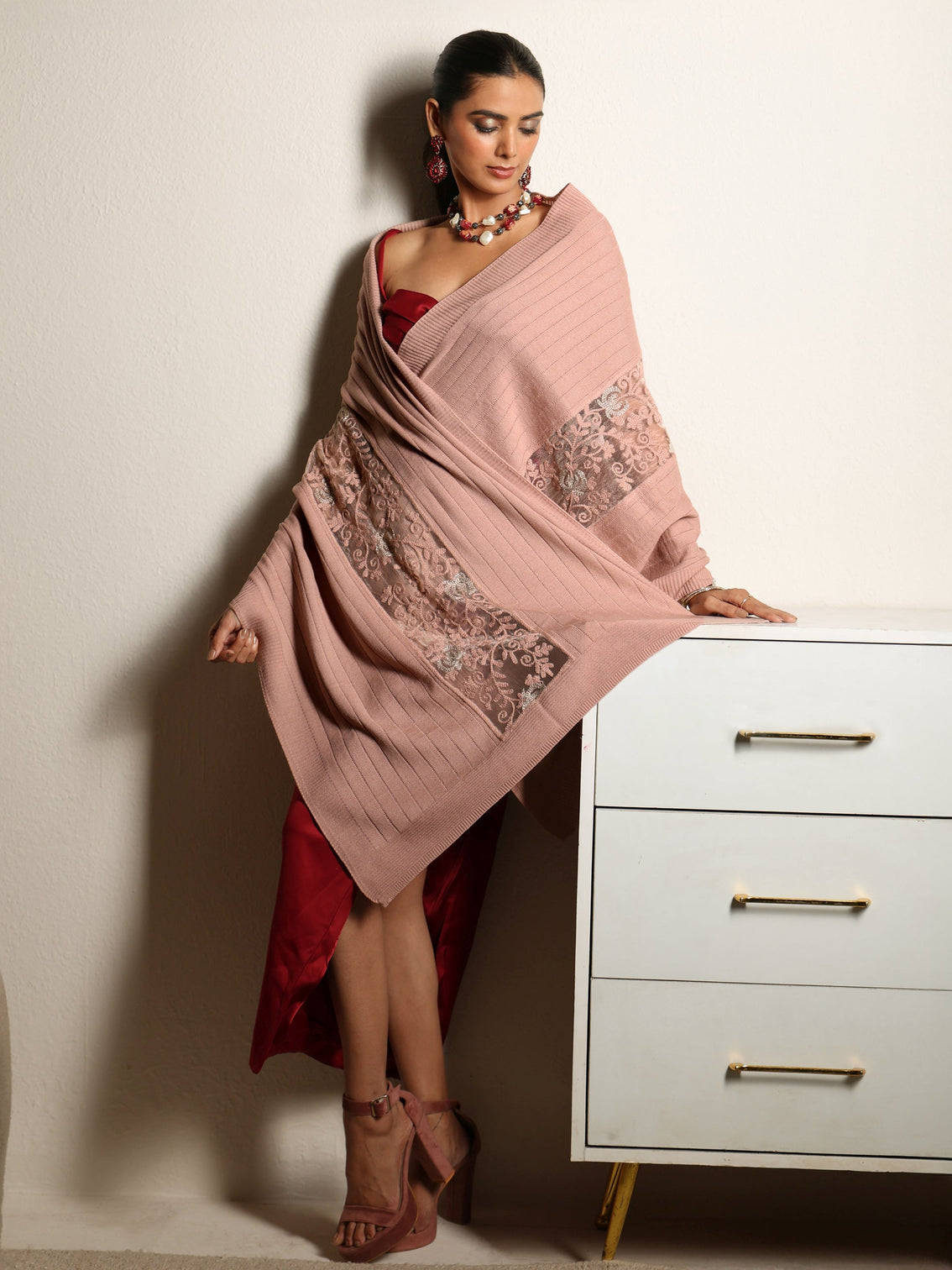 Mameraa Pink Floral Knitted Lace Acrylic Wrap Shawl