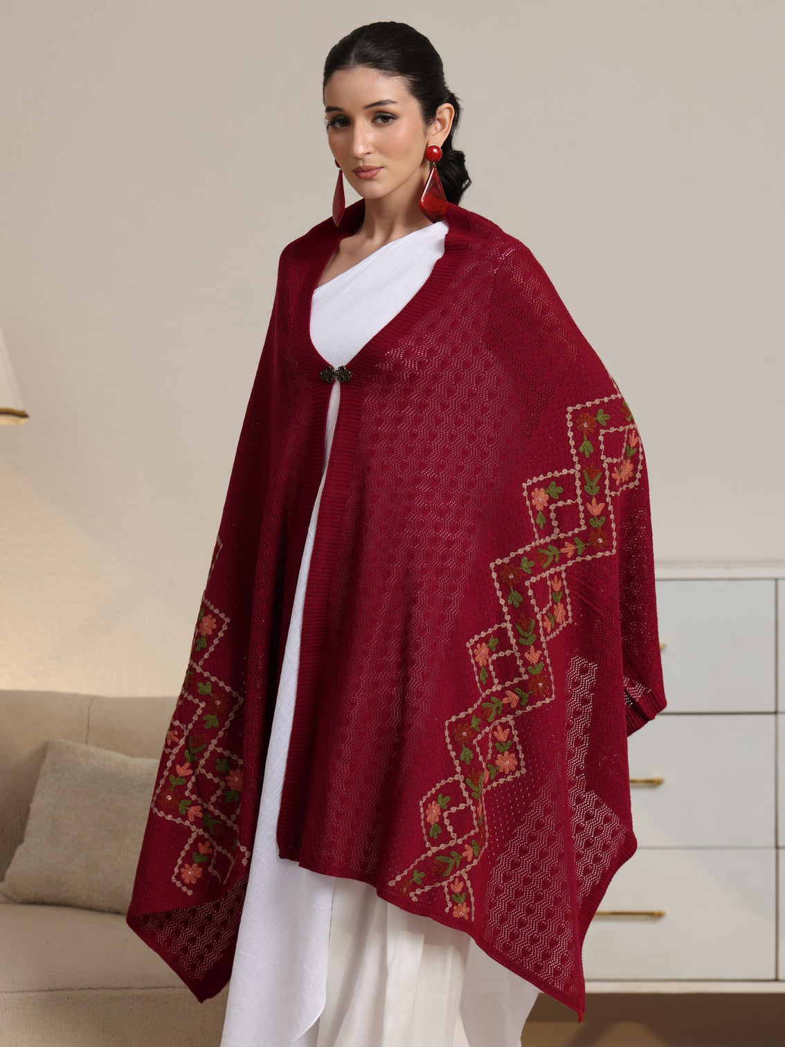 Mameraa Red Floral Knitted Acrylic Wrap Shawl